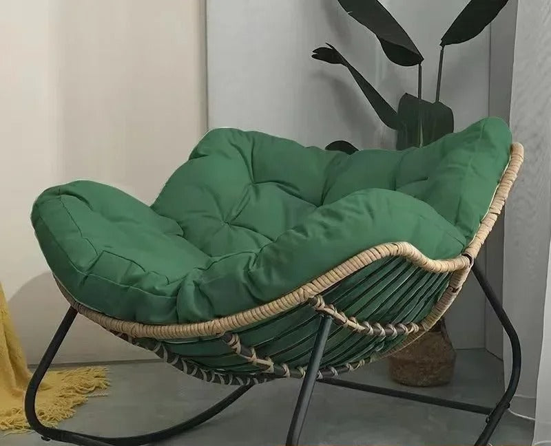 Chaise à Bascule Inclinable – Fauteuil Relax Douillet – Intérieur